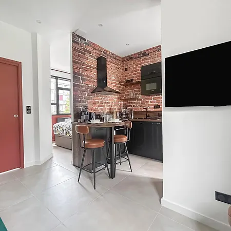 Appartement 103 1 Elegant Et Lumineux Avec Terrasse